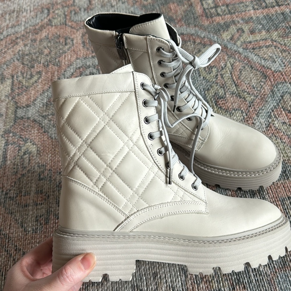 La Canadienne Yasmine Platform Waterproof Combat Boot - Picture 4 of 9